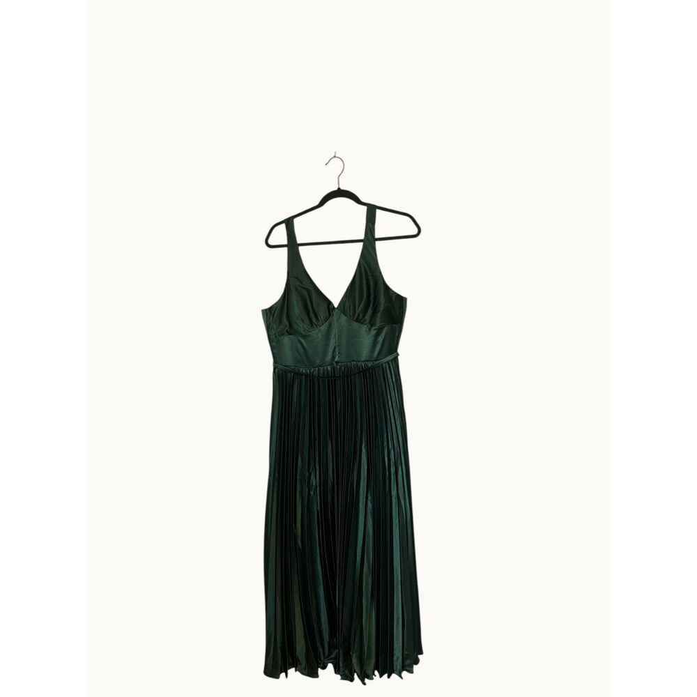 Emerald Green Satin Pleated Corset Back Maxi Dress Size 8 NWT